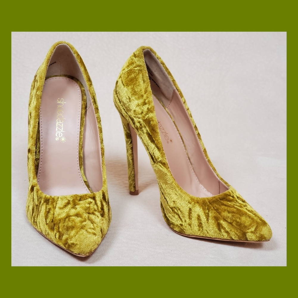 Gold crushed velvet heels - Picture 1 of 8